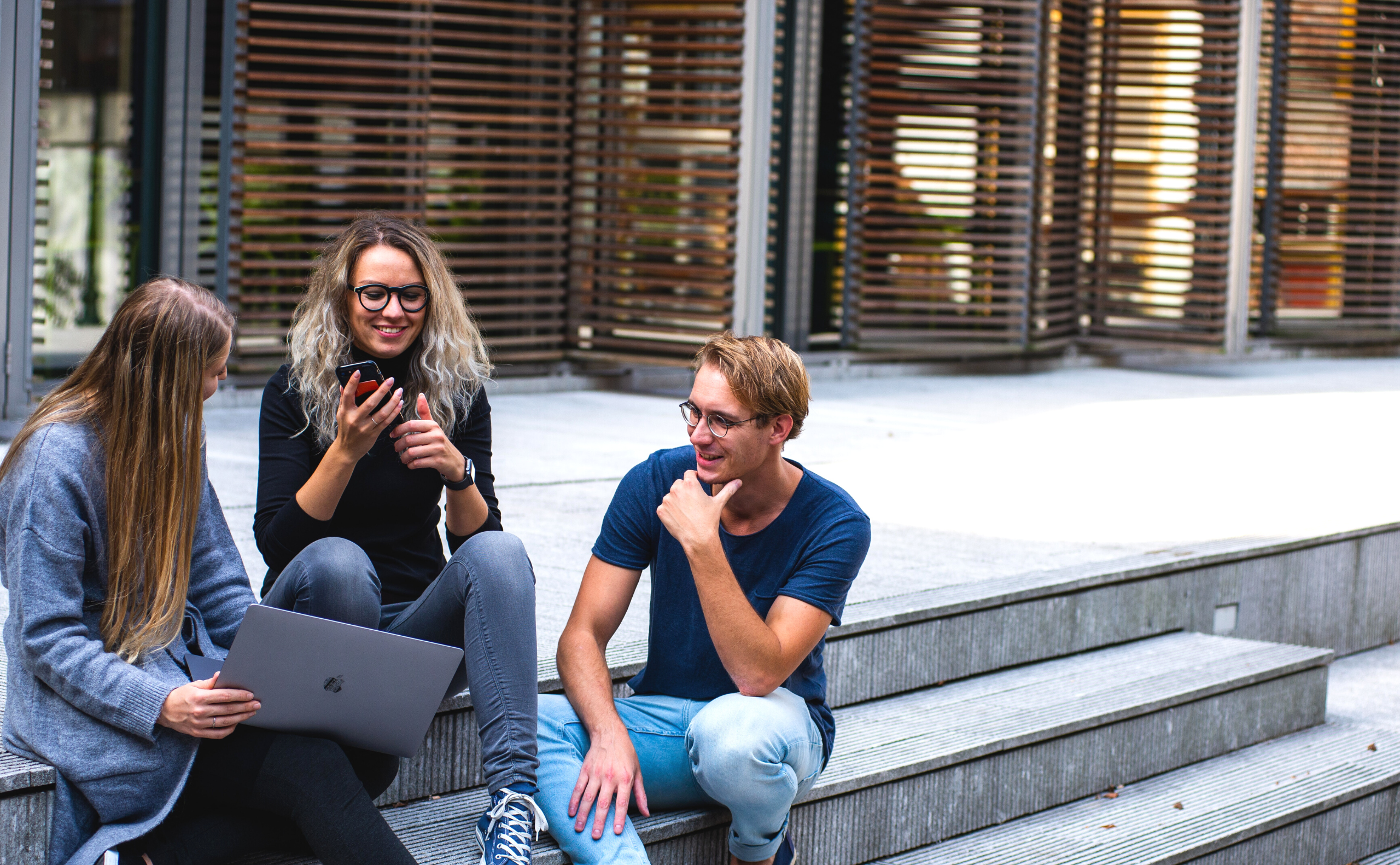 Retail omnichannel store experience