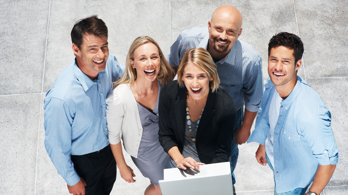 Healthcare team reviewing clinical IT service status